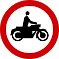 Znak B-4 zakaz wjazdu motocykli