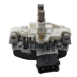 Regulator napięcia